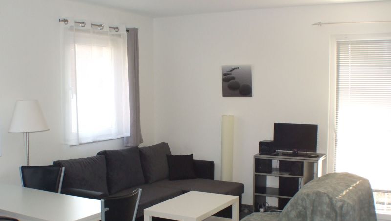 Studio zur Miete Wohnen auf Zeit 1.190 € 1 Zimmer 48 m²<br/>Wohnfläche 20.11.2024<br/>Verfügbarkeit Grünau Berlin 12527