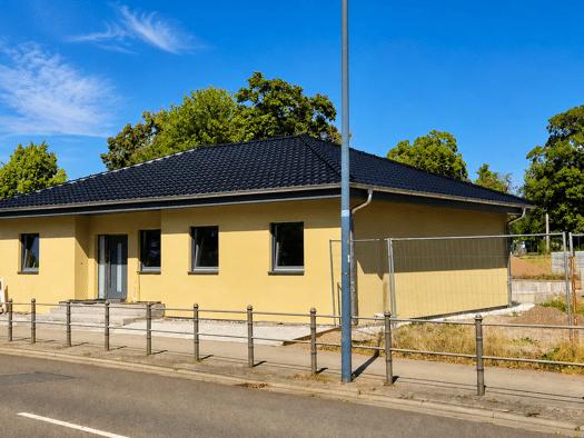 Einfamilienhaus zur Miete 1.500 € 4 Zimmer 130 m² Kyselhäuser Straße 37 Sangerhausen Sangerhausen 06526