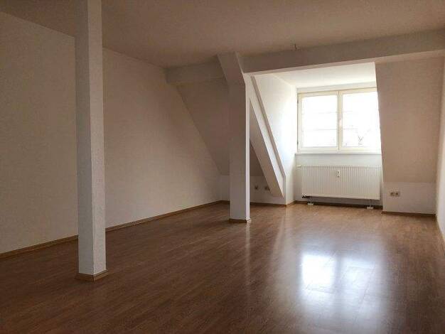 Wohnung zur Miete 332 € 1 Zimmer 42 m² 3. Geschoss frei ab 01.01.2026 Lilienthalstraße 15 Leuben Dresden 01257
