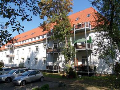 Wohnung zur Miete 670 € 4 Zimmer 90,7 m² 2. Geschoss frei ab 01.10.2025 Kastanienpromenade 22 Merseburg Merseburg 06217