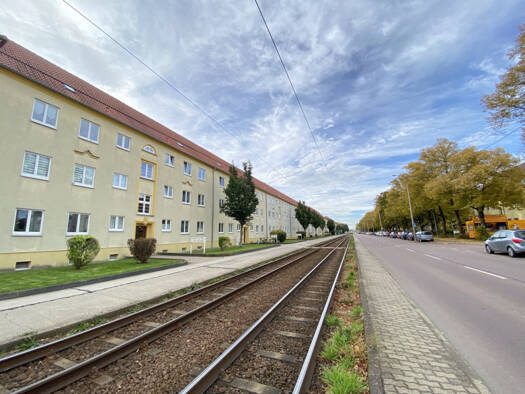 Wohnung zur Miete 350 € 2 Zimmer 48 m² 1. Geschoss Dessauer Straße 166 Frohe Zukunft Halle (Saale) 06118