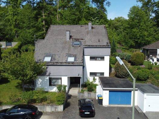 Einfamilienhaus zum Kauf 345.000 € 5 Zimmer 184 m² 845 m² Grundstück Siegen 57074