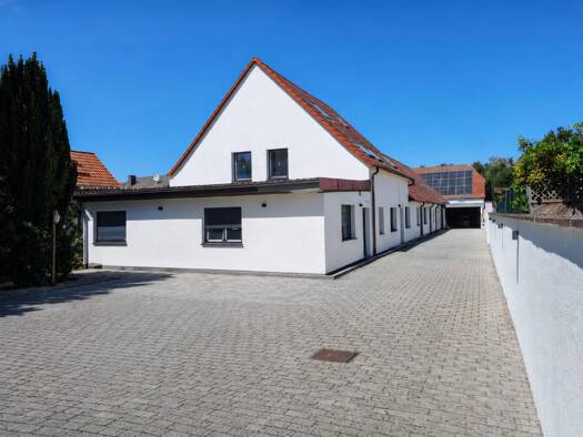 Mehrfamilienhaus zum Kauf als Kapitalanlage geeignet 1.490.000 € 15 Zimmer 530 m² 1.050 m² Grundstück Bahnhofstraße 28 Lustadt 67363