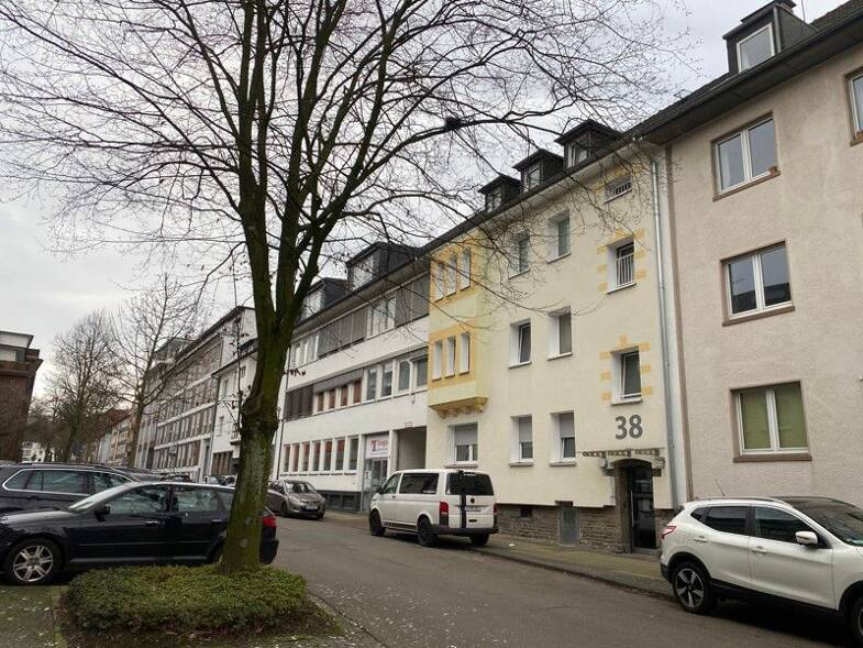 Wohnung zur Miete 591 € 2 Zimmer 65,6 m² Dachgeschoss frei ab 19.06.2025 Gärtnerstr. 38 Südviertel Essen 45128
