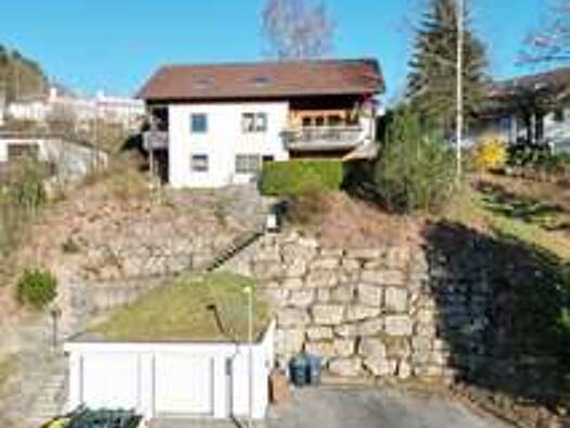 Mehrfamilienhaus zum Kauf 440.000 € 10 Zimmer 246 m² 952 m² Grundstück frei ab sofort Birkenweg 2 Alpirsbach 72275