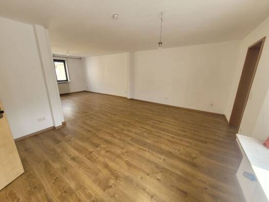 Wohnung zur Miete 890 € 2,5 Zimmer 74 m² Geschoss 1/3 frei ab sofort Bürstadt Bürstadt 68642