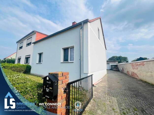 Doppelhaushälfte zum Kauf 79.000 € 4 Zimmer 114 m² 640 m² Grundstück Schorstedt 7 Schorstedt Bismark (Altmark) 39629