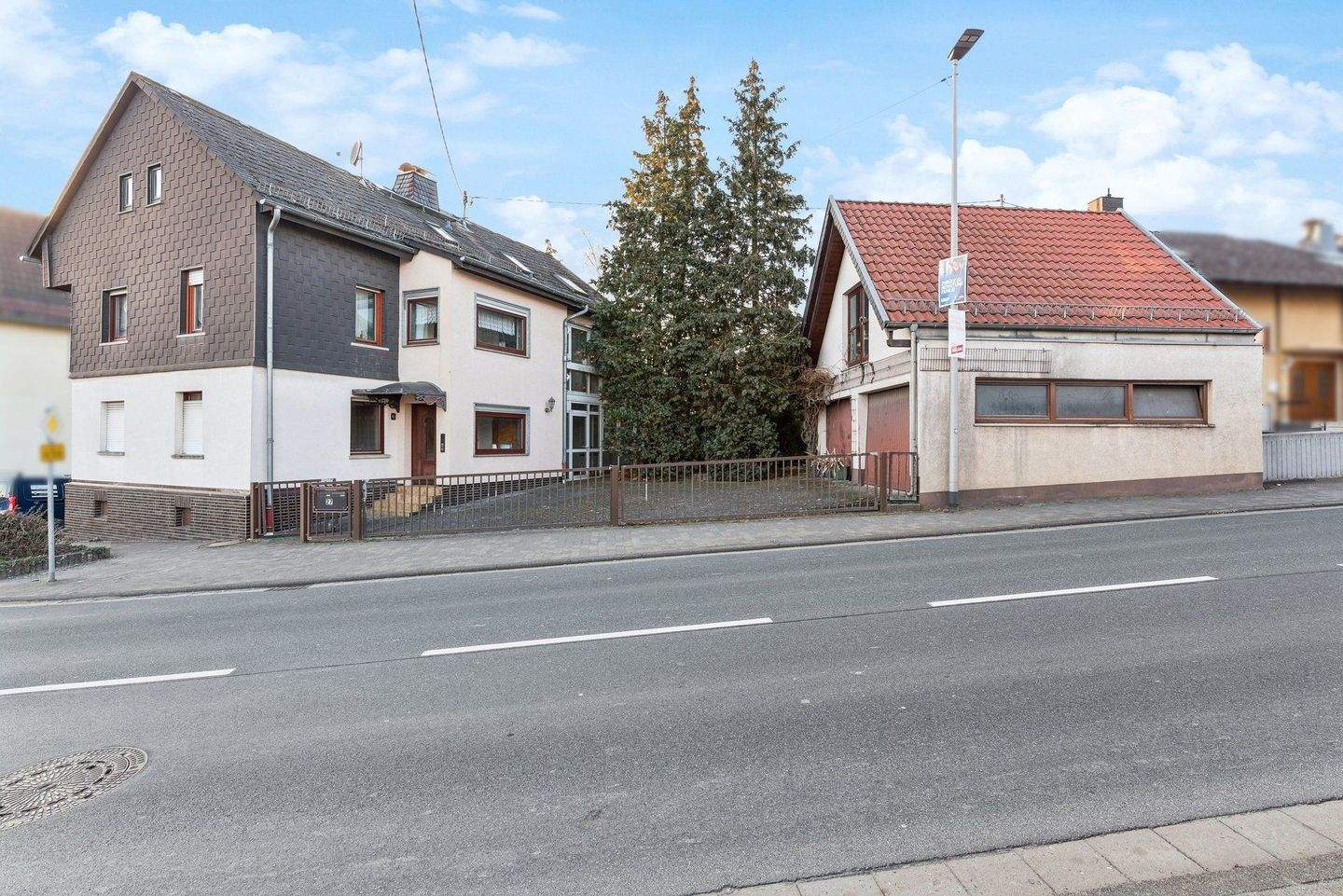Immobilie in Grävenwiesbach - Einfamilienhaus mit großzügigem Platzangebot in Grävenwiesbach - Bild 0