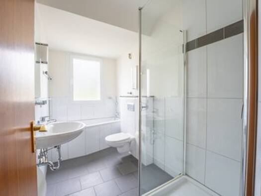 Wohnung zum Kauf als Kapitalanlage geeignet 205.000 € 3 Zimmer 90,4 m² Hallering Bergerhausen Stadtbezirk II 45136