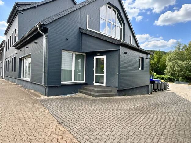 Bürofläche zur Miete 15.000 € 30 Zimmer 1.400 m² Bürofläche teilbar ab 100 m² Kaiserstraße 95 Scheidt Dudweiler 66133