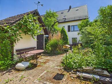 Doppelhaushälfte zum Kauf 349.000 € 9 Zimmer 101,3 m² 463 m² Grundstück Buckenberg - Stadtviertel 075 Pforzheim 75175