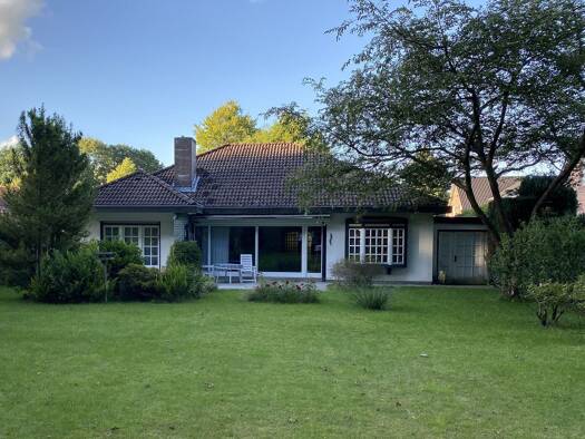 Einfamilienhaus zur Miete 2.550 € 5 Zimmer 130 m² 1.035 m² Grundstück frei ab 01.02.2026 Großhansdorf 22927