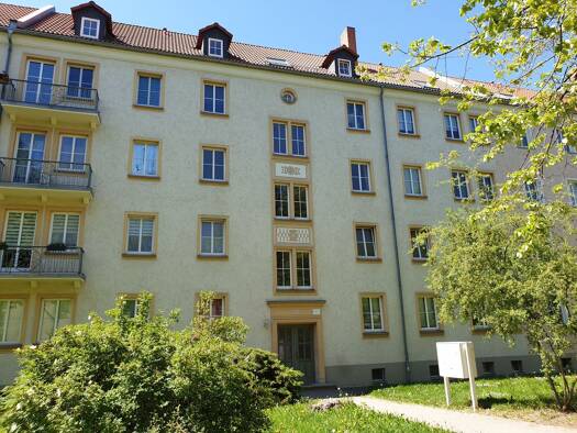 Wohnung zur Miete 205 € 2 Zimmer 38 m² frei ab sofort Franz-Mehring-Straße 109 Pölbitz Zwickau 08058