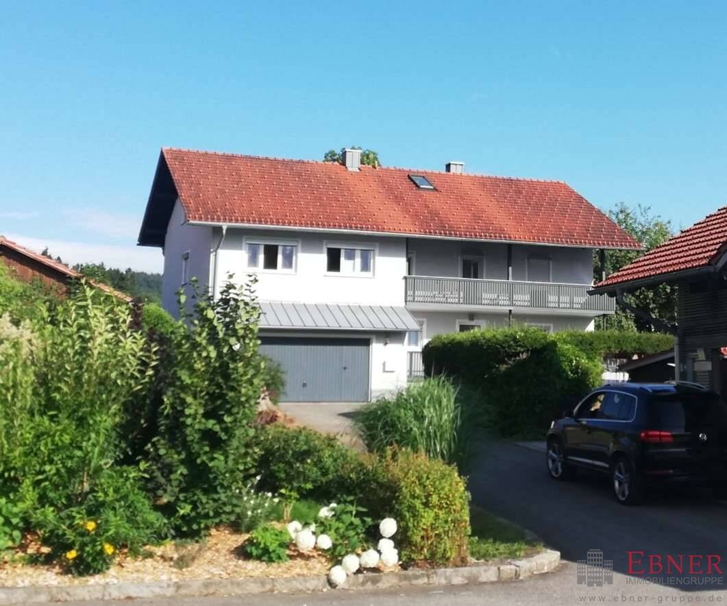 Immobilie in Viechtach - Wohnhaus mit Einliegerwohnung in 94234 Viechtach Wiesing - Bild 0
