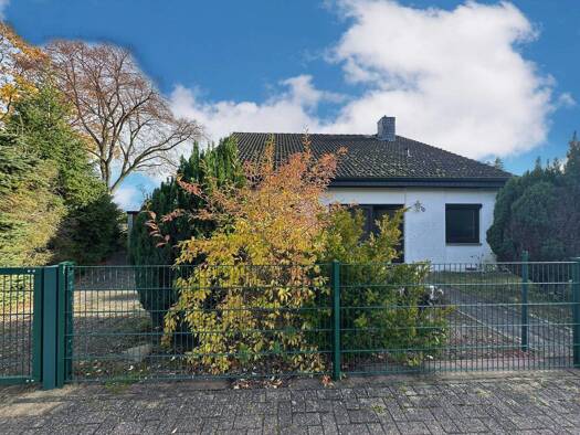 Einfamilienhaus zum Kauf 225.000 € 5 Zimmer 122 m² 999 m² Grundstück Garßen Celle 29229