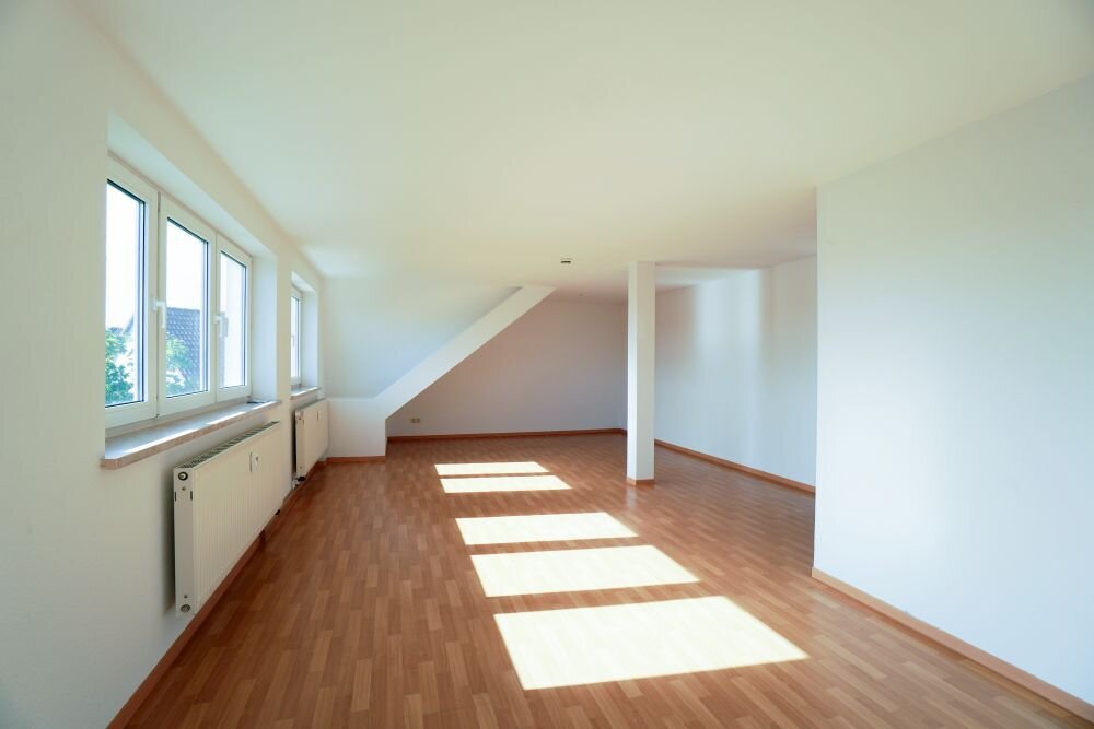 Wohnung zur Miete 323,12 € 2 Zimmer 71,3 m²<br/>Wohnfläche 4.<br/>Geschoss Kaiserstraße 57 Bahnhofsvorstadt Plauen 08523