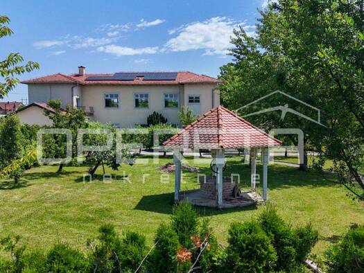 Einfamilienhaus zum Kauf - Erstbezug 2.500.001 € 1 Zimmer 900 m² 5.458 m² Grundstück Jastrebarsko 10450