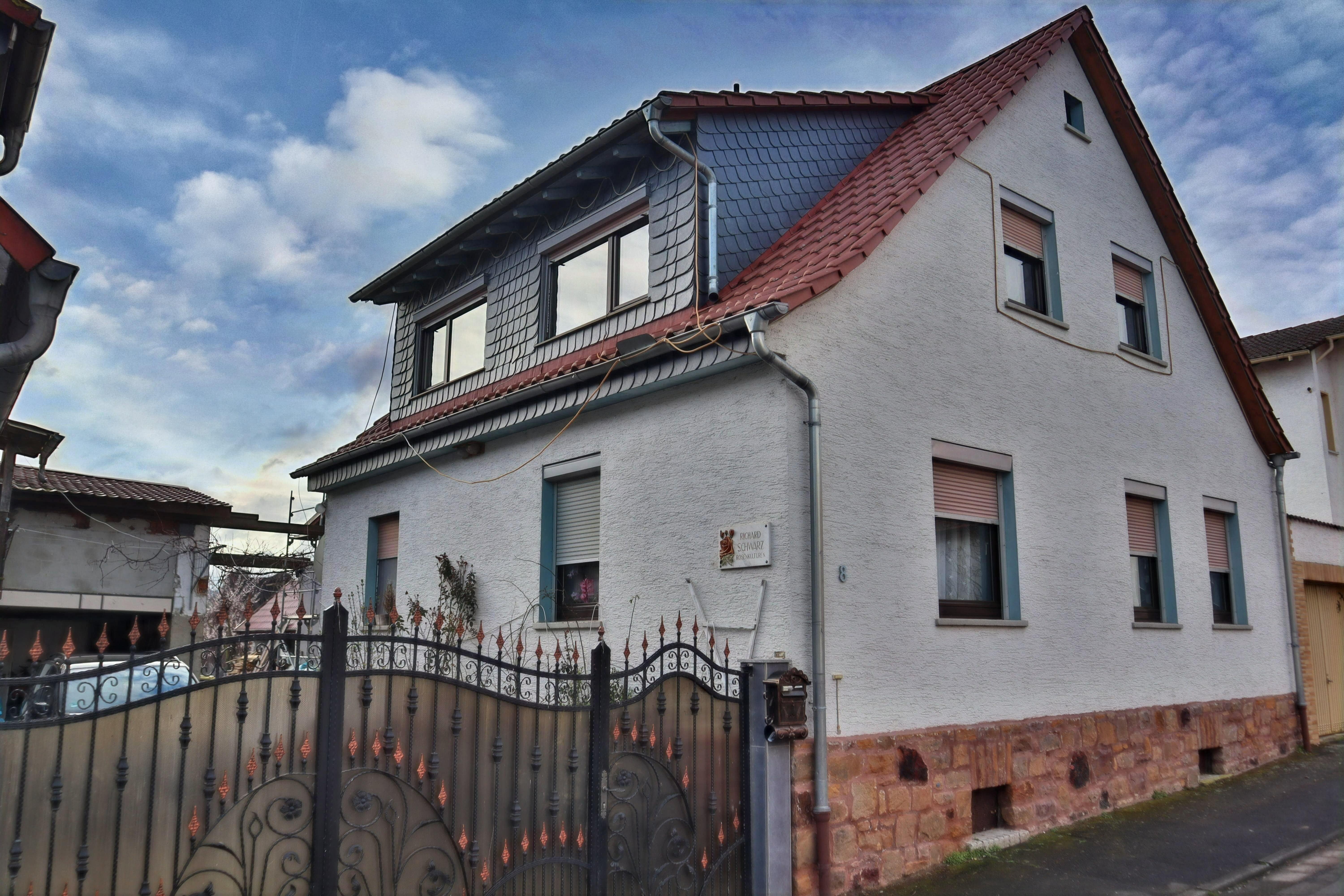 Einfamilienhaus zum Kauf 590.000 € 9 Zimmer 181 m²<br/>Wohnfläche 679 m²<br/>Grundstück Wisselsheim Bad Nauheim 61231