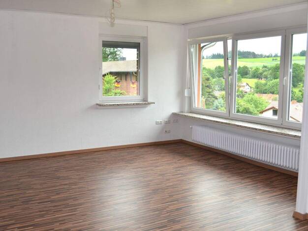 Wohnung zum Kauf 136.000 € 3 Zimmer 80 m² Naumburg 34311