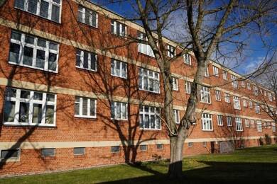 Wohnung zur Miete 360 € 2 Zimmer 45,8 m² 3. Geschoss Peterholzstraße 56 Süd Dessau-Roßlau 06849