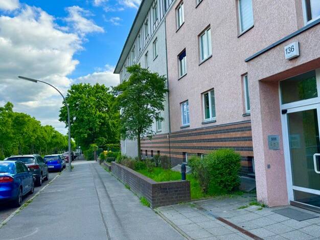 Wohnung zur Miete 876 € 2 Zimmer 69,5 m² frei ab 06.06.2025 Lichtenrader Damm 136 Lichtenrade Berlin 12305