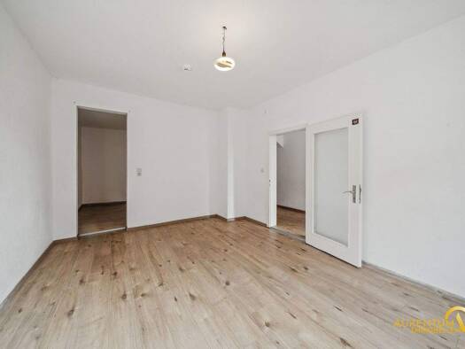 Wohnung zum Kauf 135.000 € 4 Zimmer 87,6 m² Arnhofen Abensberg 93326
