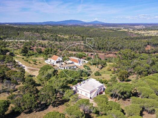 Villa zum Kauf 1.400.000 € 4 Zimmer 326 m² 68.080 m² Grundstück Travanca de Lagos 8600-024