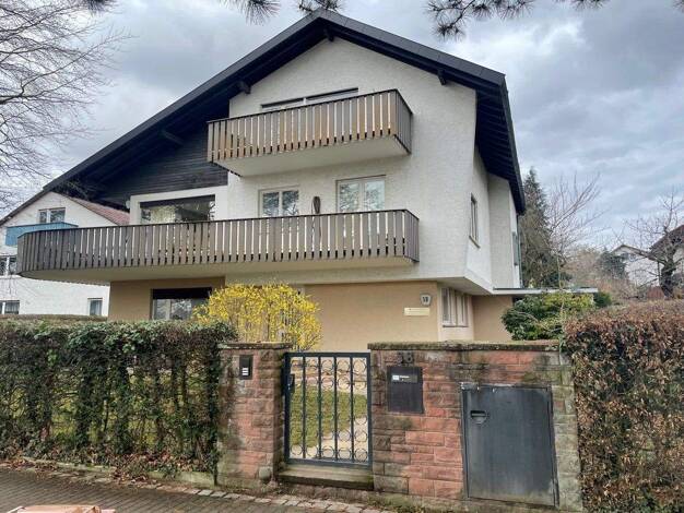 Mehrfamilienhaus zum Kauf 1.150.000 € 7 Zimmer 300,9 m² 650 m² Grundstück frei ab 01.01.2026 Heumaden Stuttgart 70619
