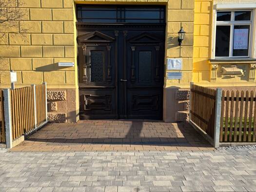 Terrassenwohnung zur Miete 550 € 4 Zimmer 95 m² Geschoss EG/3 frei ab 01.10.2026 Postplatz 8 Plaue Plaue 99338