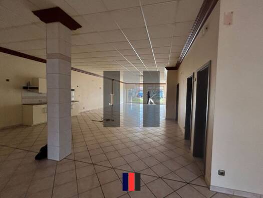 Praxis zur Miete 7,50 € 189,6 m² Bürofläche teilbar ab 189,6 m² Trittau 22946