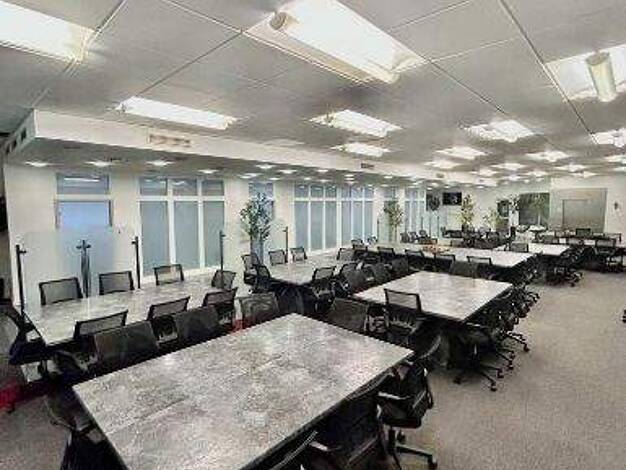 Bürofläche zur Miete provisionsfrei 259 € 4 m² Bürofläche Königsberger Platz Rheindorf Leverkusen 51371