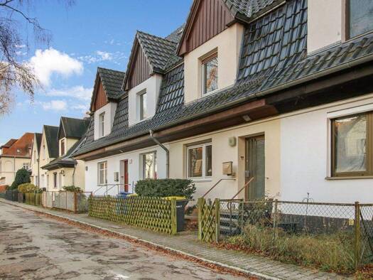 Reihenmittelhaus zum Kauf 345.000 € 5 Zimmer 130 m² 285 m² Grundstück Spandau Berlin 13587