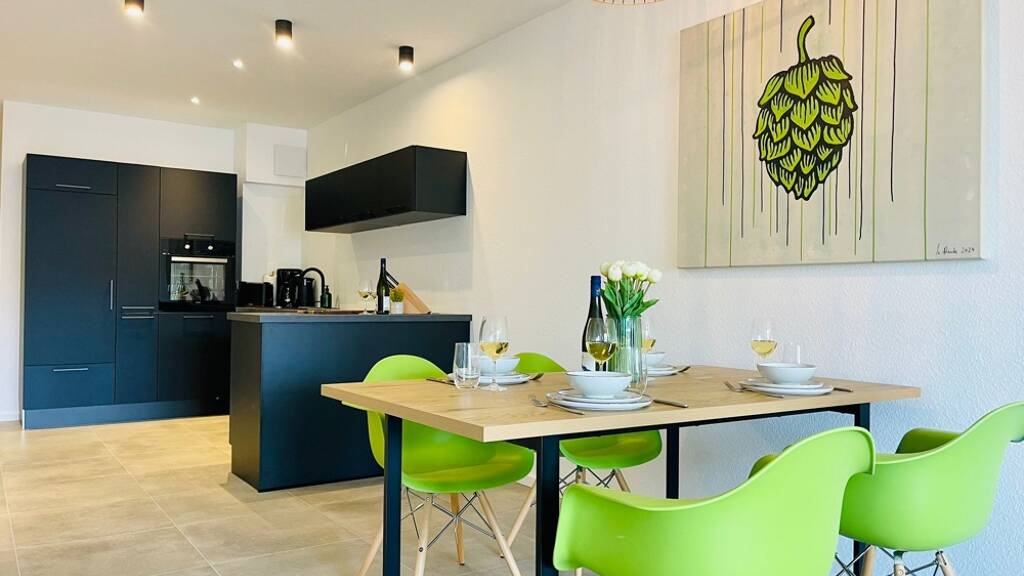 Wohnung zur Miete 1.450 € 2 Zimmer 80 m² Tettnang 88069