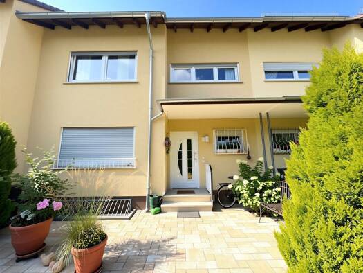 Reihenmittelhaus zum Kauf provisionsfrei 549.000 € 4 Zimmer 121,4 m² 182 m² Grundstück Laakirchener Straße 76 Obertshausen Obertshausen 63179