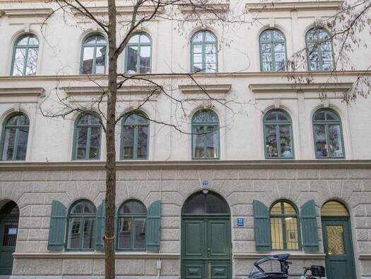 Wohnung zur Miete 4.300 € 3 Zimmer 152 m² Geschoss 4/4 frei ab 01.03.2026 Türkenstraße 72 Maxvorstadt München 80799