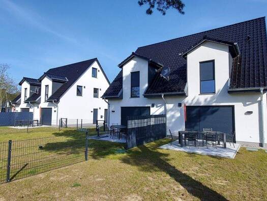 Doppelhaushälfte zum Kauf provisionsfrei 299.000 € 4 Zimmer 94,8 m² 300 m² Grundstück Fuhlendorf Fuhlendorf 18356