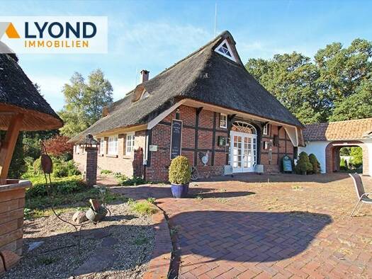 Haus zum Kauf 745.000 € 10 Zimmer 515 m² 26.147 m² Grundstück Loy Rastede 26180