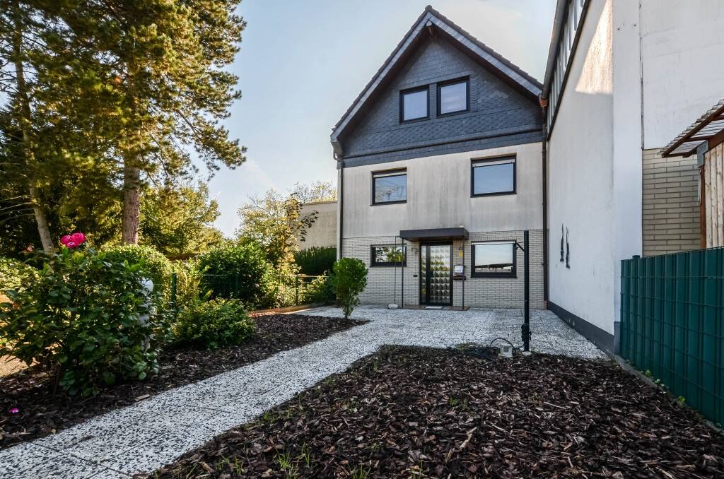 Haus – Leverkusen, Rheindorf - Ansicht 2