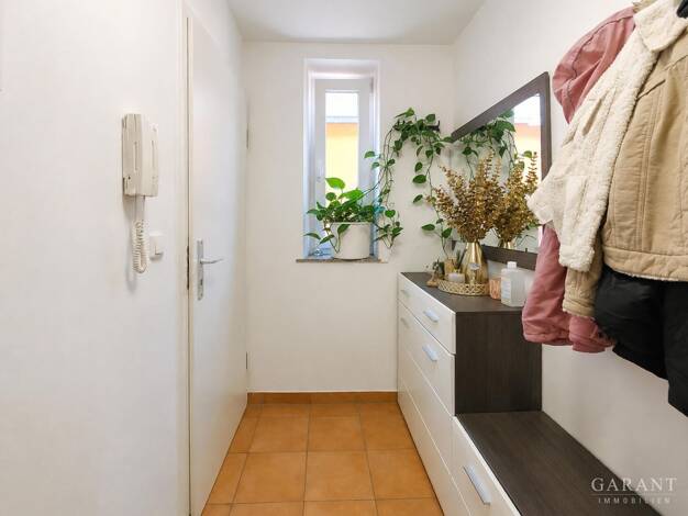 Mehrfamilienhaus zum Kauf 609.000 € 9 Zimmer 155 m² 303 m² Grundstück Oberhausen Oberhausen 86154