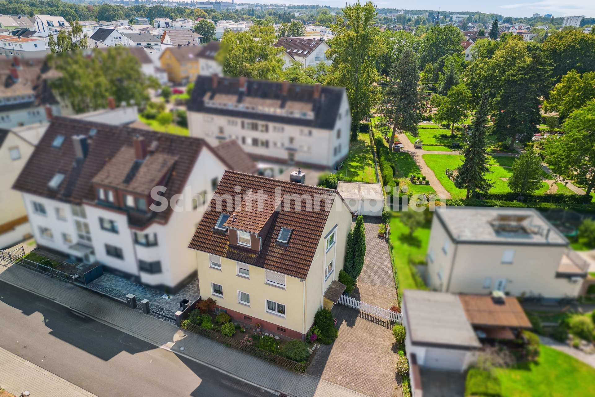 Mehrfamilienhaus zum Kauf 650.000 € 8 Zimmer 118,5 m²<br/>Wohnfläche 451 m²<br/>Grundstück Sprendlingen Dreieich 63303