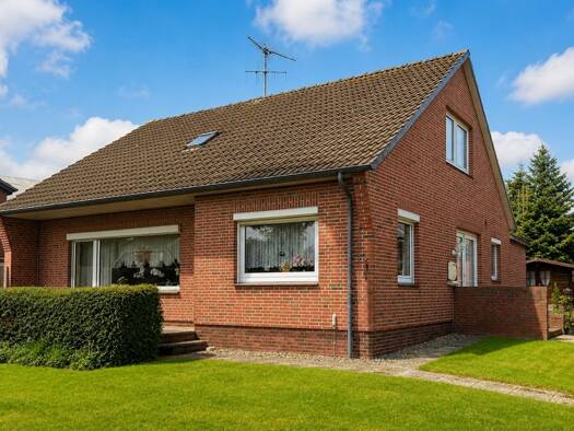 Einfamilienhaus zum Kauf 249.000 € 5 Zimmer 115 m² 1.801 m² Grundstück Albersdorf 25767