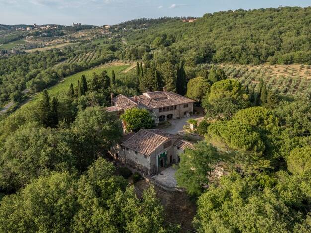Bauernhaus zum Kauf 5.950.000 € 40 Zimmer 895 m² 802.960 m² Grundstück Castellina in Chianti 53011