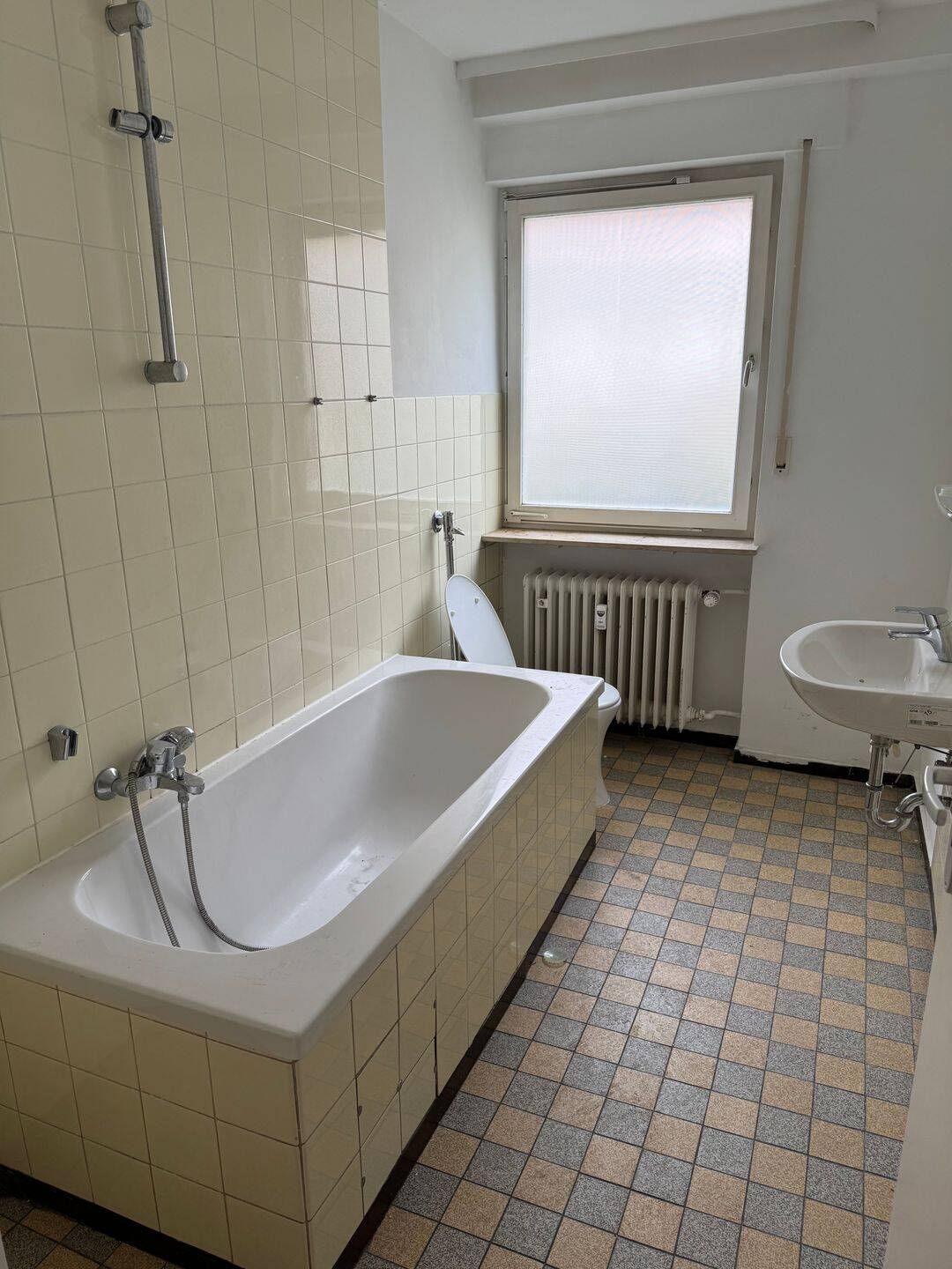 Charmante 3-Zimmer-Wohnung im Herzen der Nürnberger Altstadt – Nürnberg – Vorschaubild 6