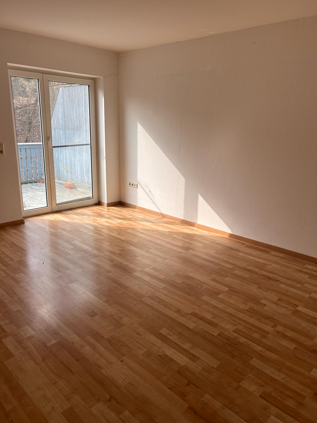 Wohnung zur Miete 450 € 2 Zimmer 74,5 m²<br/>Wohnfläche 2.<br/>Geschoss ab sofort<br/>Verfügbarkeit Blöschitzgasse Kirchhasel Uhlstädt-Kirchhasel 07407