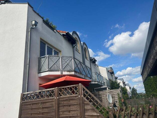 Wohnung zur Miete 370 € 2 Zimmer 45,3 m² EG frei ab sofort Rodden 43 Rodden Leuna 06237