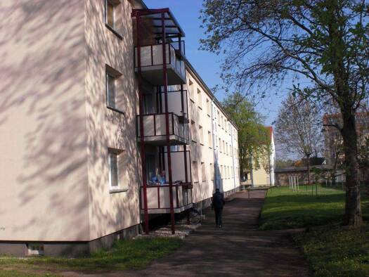 Wohnung zur Miete 270 € 2 Zimmer 48 m² 2. Geschoss frei ab sofort Goethestraße 6 Rötha 04571