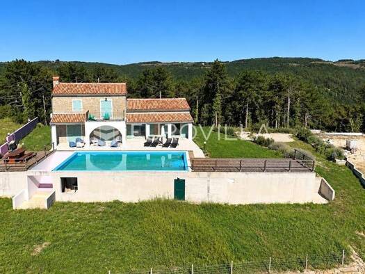 Einfamilienhaus zum Kauf - Erstbezug 820.000 € 2 Zimmer 179 m² Oprtalj Oprtalj 52428