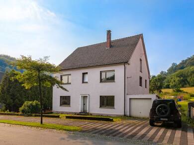 Haus zum Kauf 274.000 € 14 Zimmer 292 m² 1.387 m² Grundstück Kohlstädt Schlangen 33189