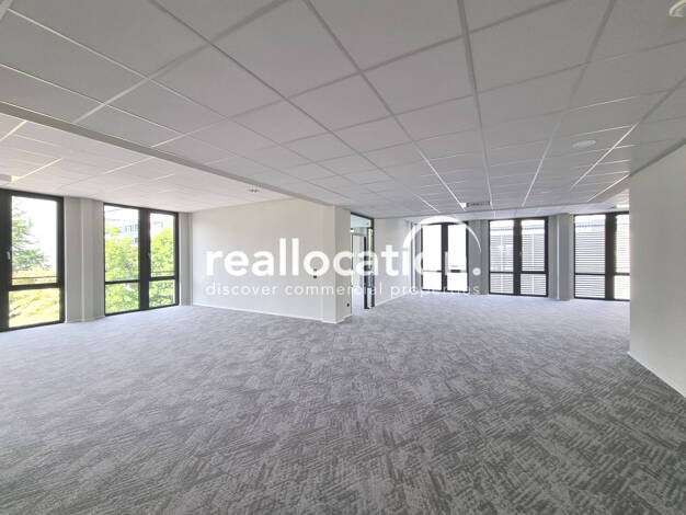 Bürogebäude zur Miete - Erstbezug provisionsfrei 1.986,9 m² Bürofläche teilbar ab 378 m² Robert-Bosch-Straße 35 Walldorf 69190