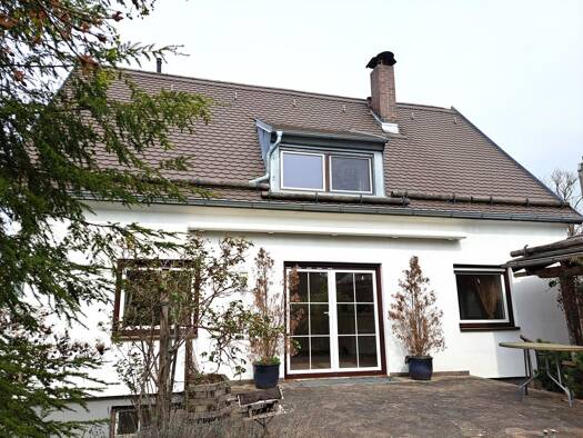 Einfamilienhaus zum Kauf 984.000 € 4 Zimmer 125,7 m² 454 m² Grundstück frei ab sofort Trudering-Riem München 81825